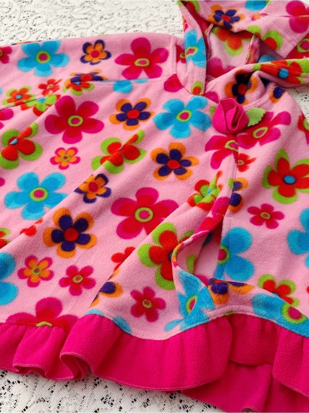 Pink Floral Girls Size 5 / 6 Poncho Fleece Hooded Colorful Multicolor Mack & Co